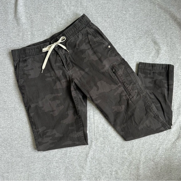 Vuori Ripstop Camo Camouflage Pants Jogger style with Drawstring - Picture 1 of 3